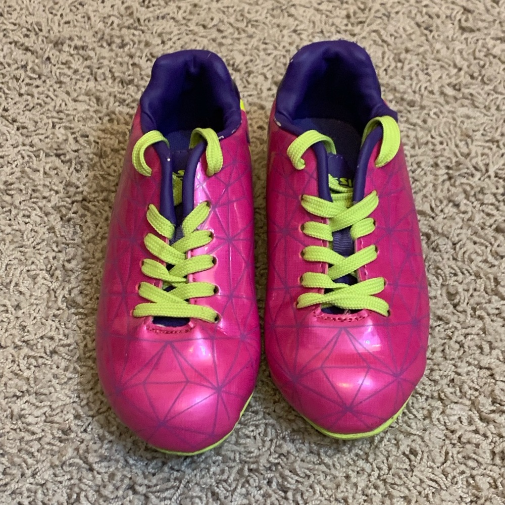 Classic Sport Cleats